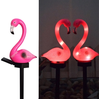 Svane solcellelampe på spyd